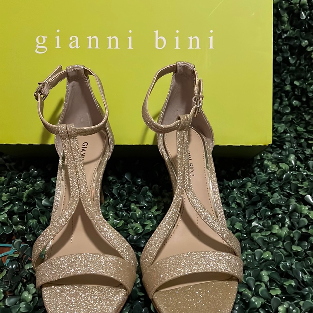 Gianni Bini heels
